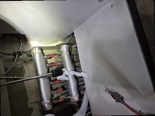 아산시 방축동 하수구막힘 배수 상태와 주변 이물질을 확인하는 점검 장면